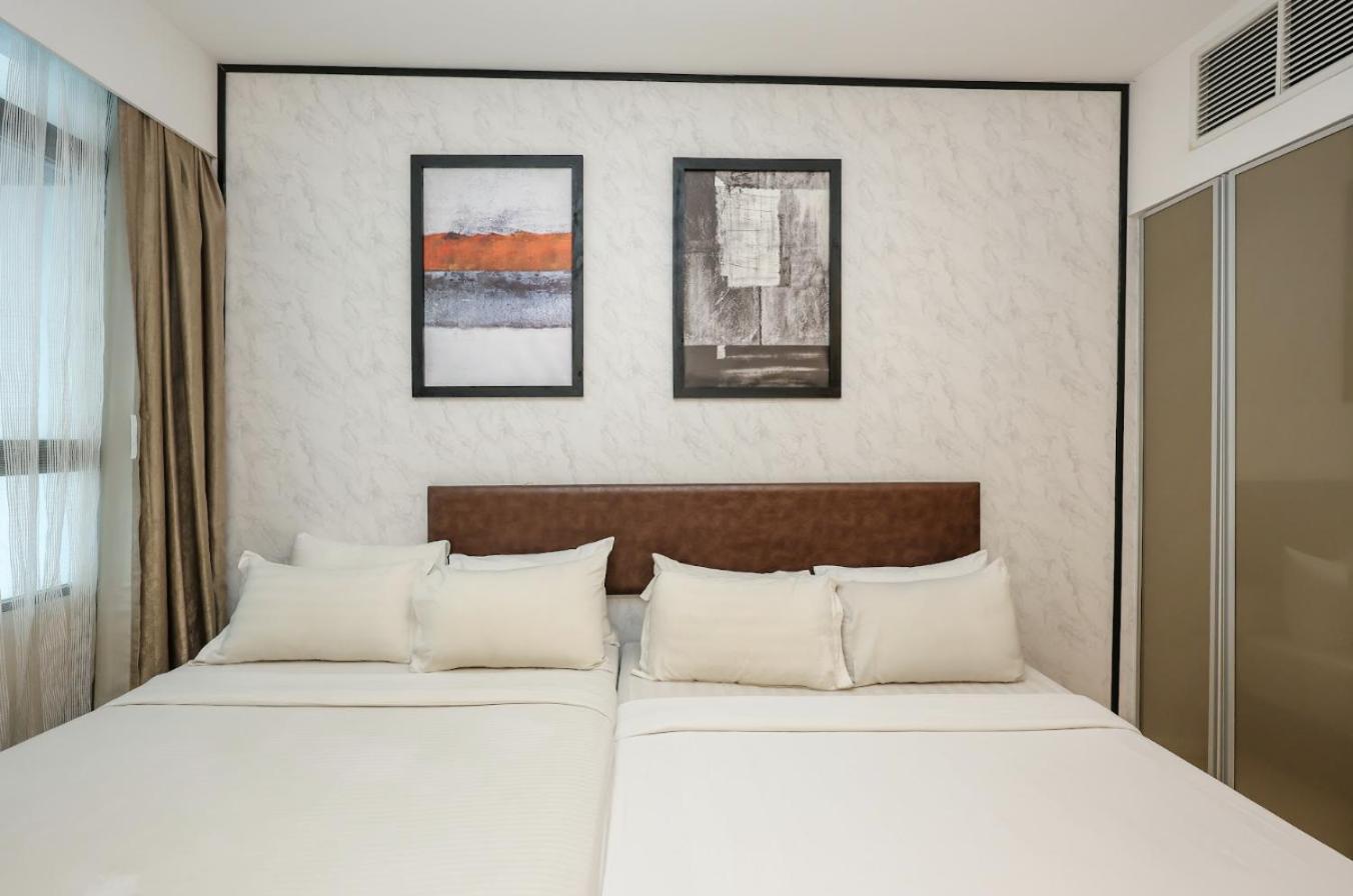 Отель Greystone Centrestage Pj Петалинг-Джая Экстерьер фото